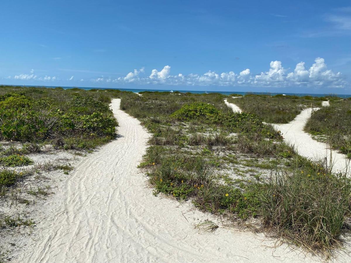 Tropical Winds Beachfront Motel And Cottages Sanibel Zewnętrze zdjęcie